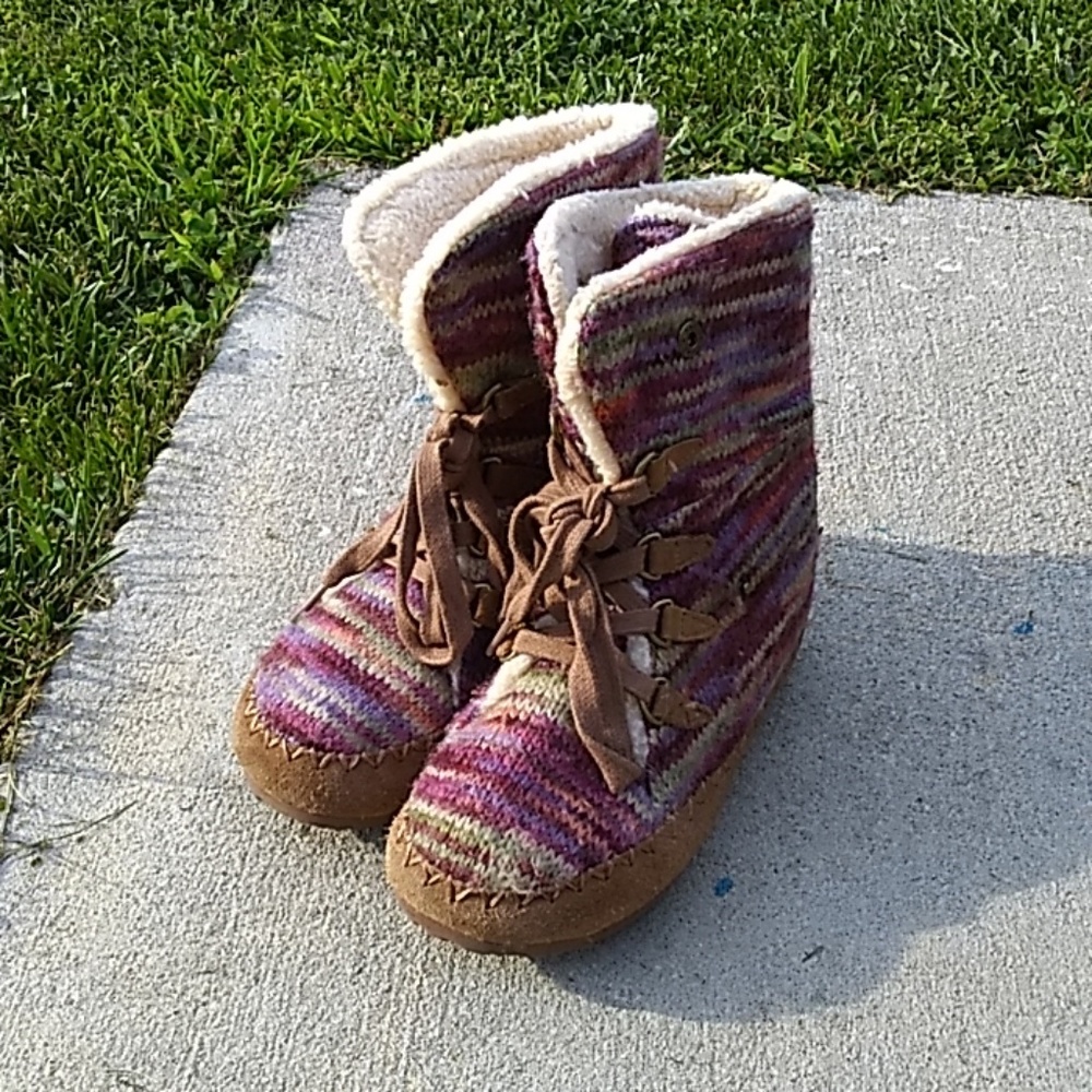 Girls boots